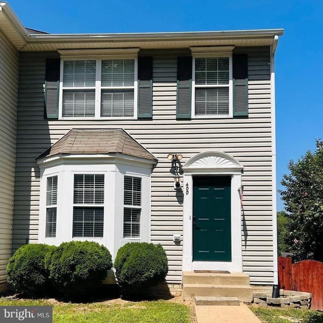 400 Munsons Hill Court - Photo 1