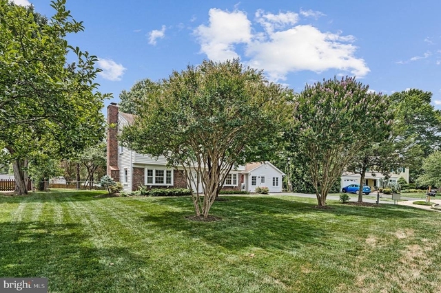12805 Melvue Court - Photo 1