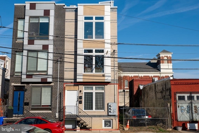 1239 N 19th Street - Photo 1
