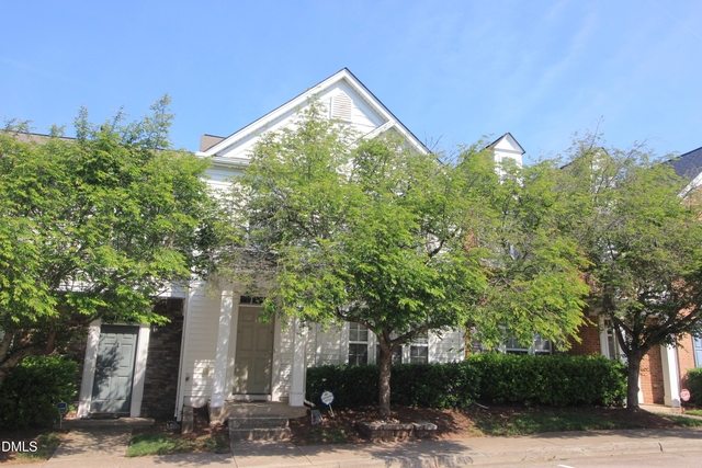 104 Hickory Meadow Circle - Photo 1