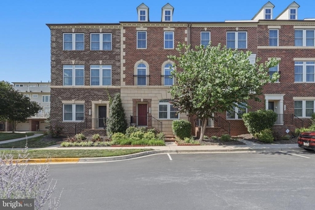 3589 Katherine Way - Photo 1