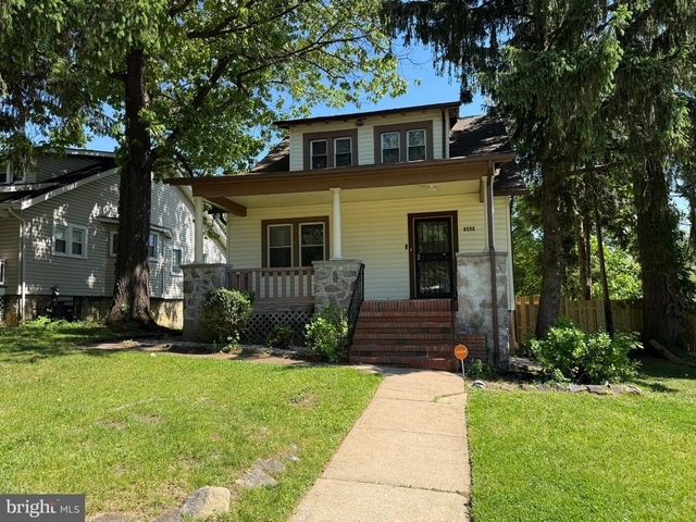 4007 Bateman Avenue - Photo 1