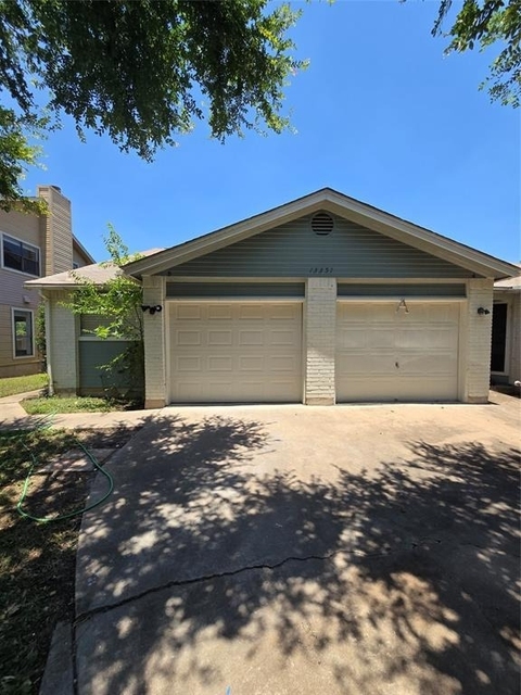 13351 Water Oak Ln - Photo 1