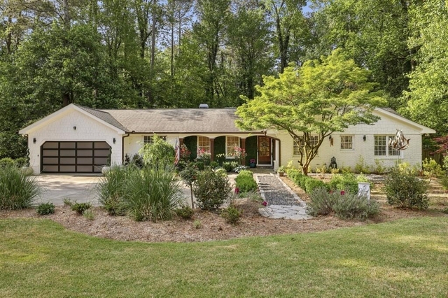 1905 Gainsborough Drive - Photo 1