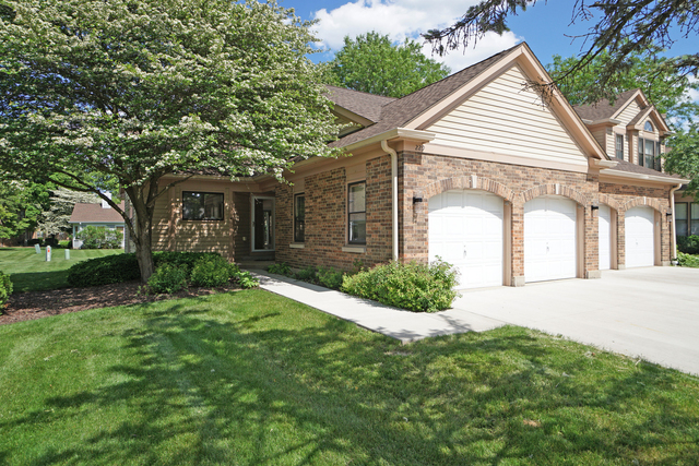 229 Willow Parkway - Photo 1