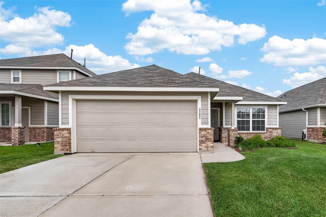 3302 Alberelli Drive - Photo 1