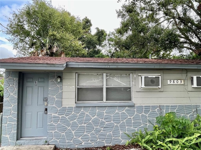 9803 N 11th Street - Photo 1