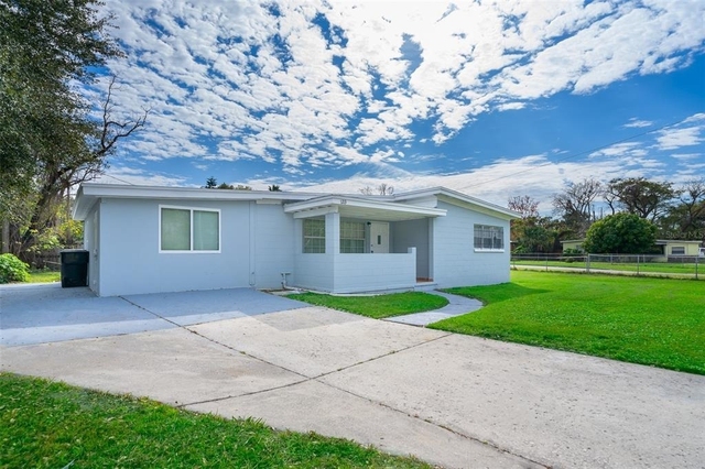 1213 Lawne Boulevard - Photo 1