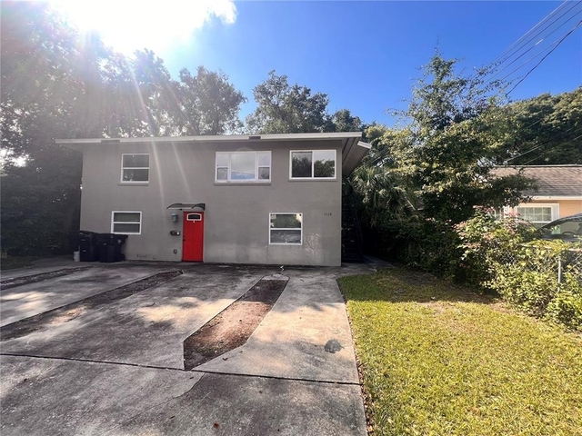 1110 Poinsettia Avenue - Photo 1