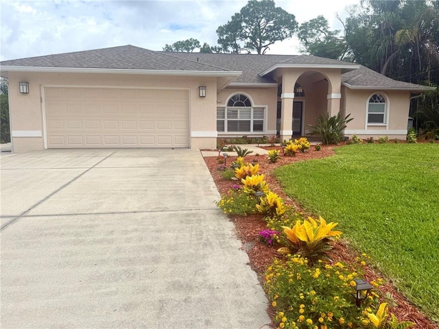 6535 Canary Street - Photo 1