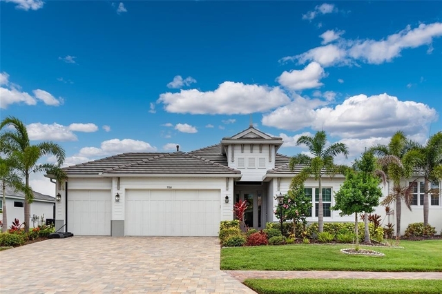 5504 Title Row Drive - Photo 1