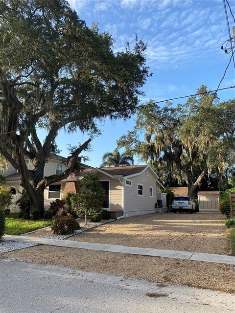 1832 Worrington Street - Photo 1