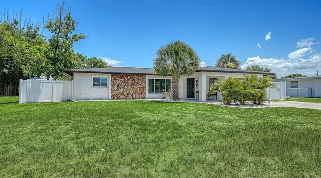1302 Mango Avenue - Photo 1