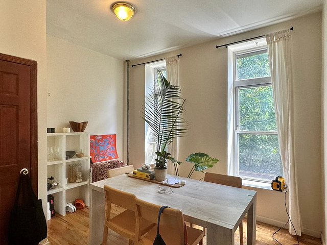 477 Willoughby Avenue - Photo 1