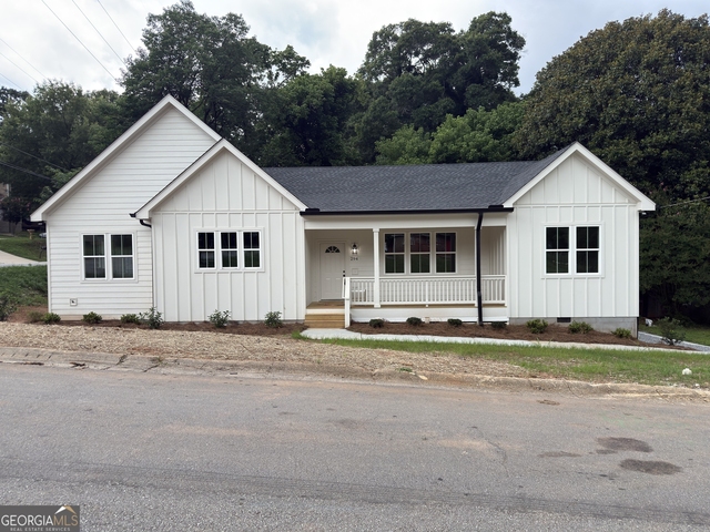 294 Moreland Avenue - Photo 1