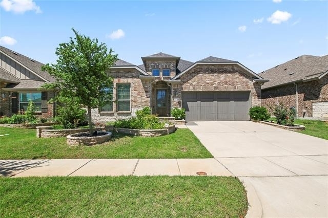 3121 Sunnyside Drive - Photo 1