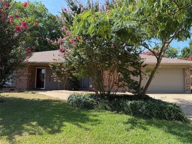 5008 Millsprings Drive - Photo 1