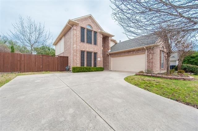 5400 Lakeland Drive - Photo 1