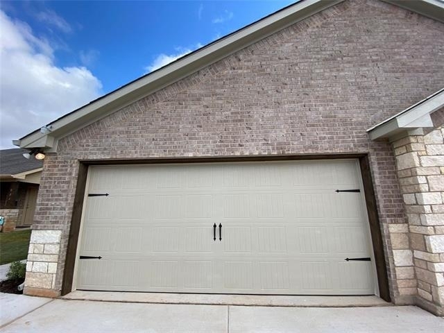 802 Rolling Terrace Circle - Photo 1