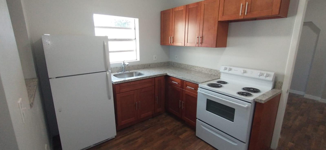 31 Edmund Road - Photo 1
