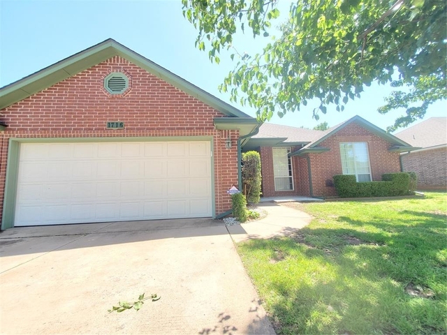 1716 Nw 174th Street - Photo 1