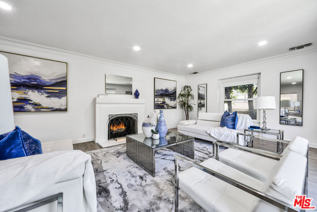 344 S Camden Drive - Photo 1