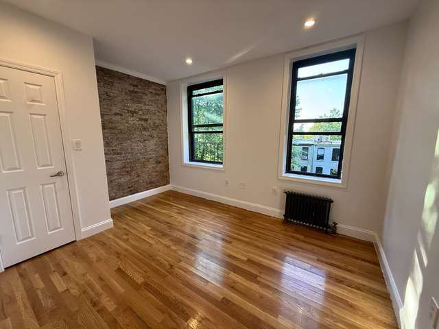 603 Gates Avenue - Photo 1