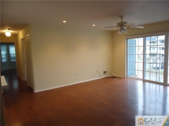 28 Pembrook Avenue - Photo 1