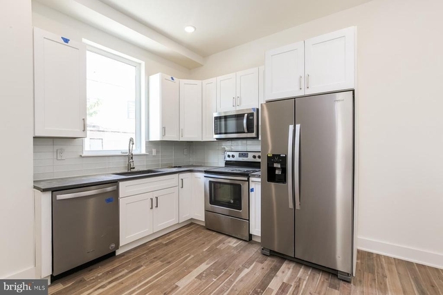 1431 Brown Street - Photo 1
