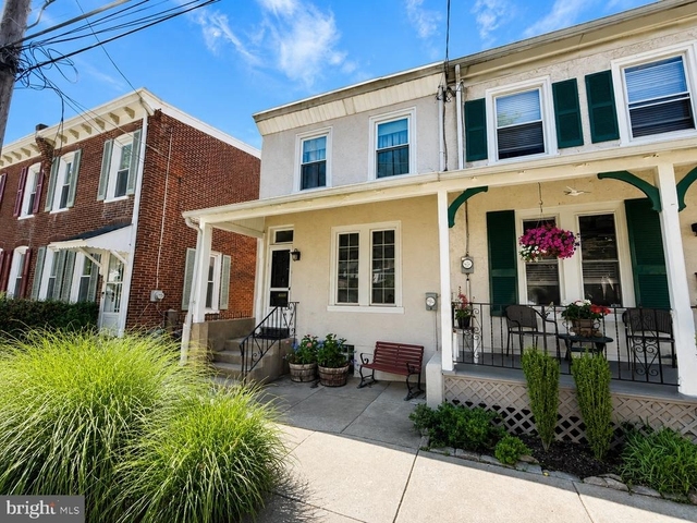 605 Naomi Street - Photo 1