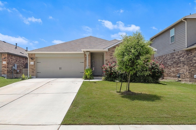 424 Sebring Cir - Photo 1