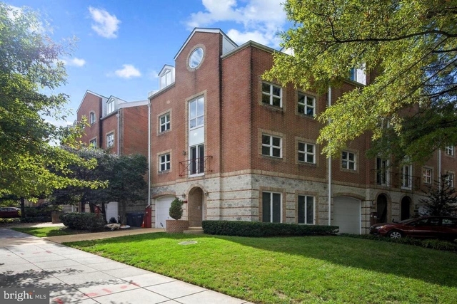 5330 Connecticut Avenue Nw - Photo 1