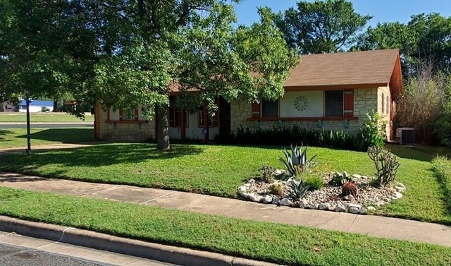 1806 Cherry Orchard Dr - Photo 1