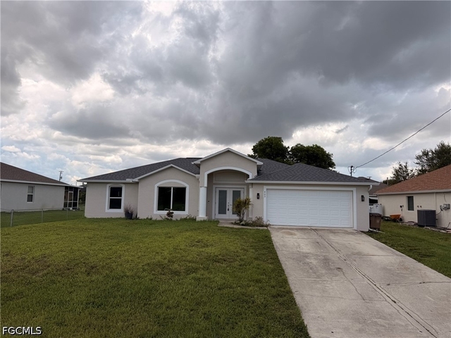 403 Sw 30th Avenue - Photo 1
