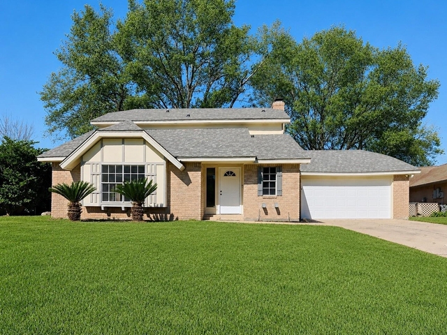 3310 Hampton Drive - Photo 1
