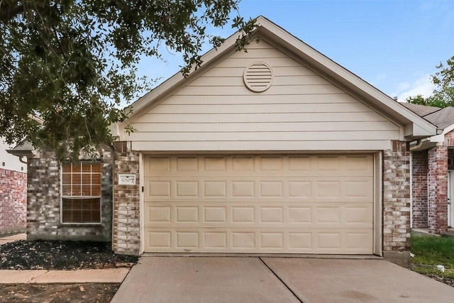 6807 Arrowchase Court - Photo 1
