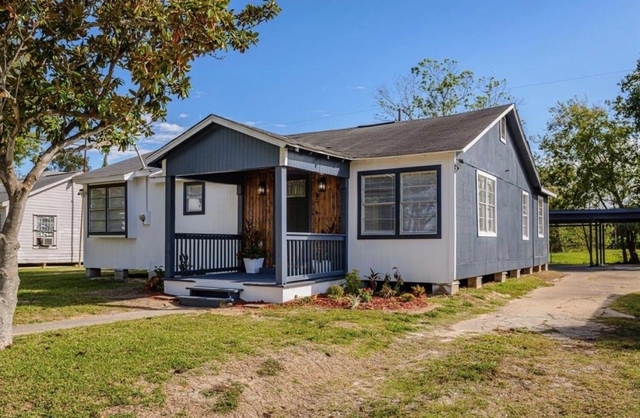 804 Carnegie Street - Photo 1