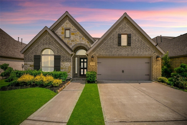 2206 Forest Trace Lane - Photo 1