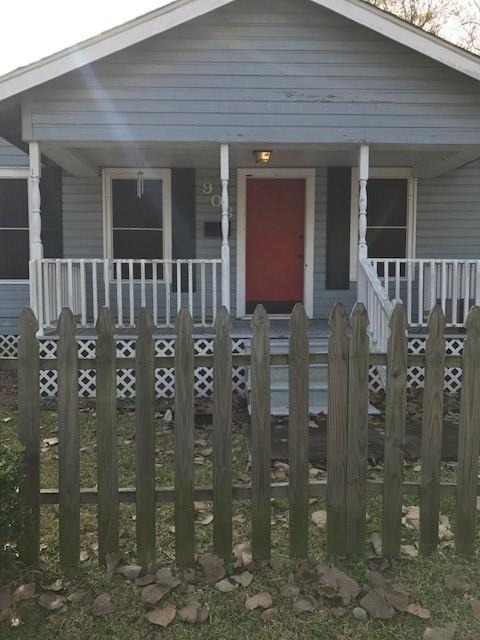908 W 23rd Street - Photo 1