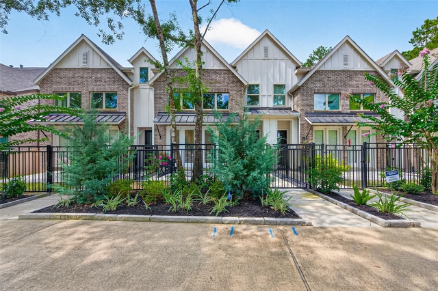 2638 Woodforest Parkway N - Photo 1