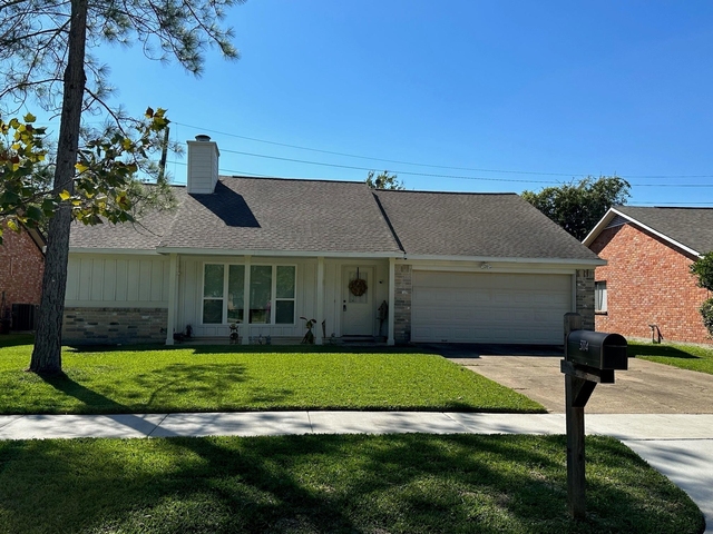 3114 Sleepy Hollow Drive - Photo 1