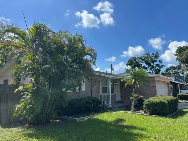6617 27th Way N - Photo 1