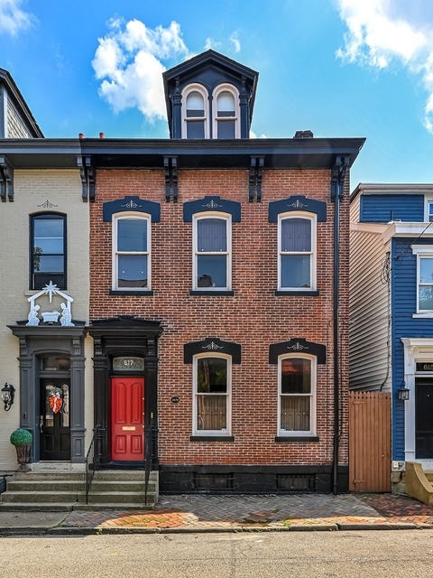 617 Avery St - Photo 1