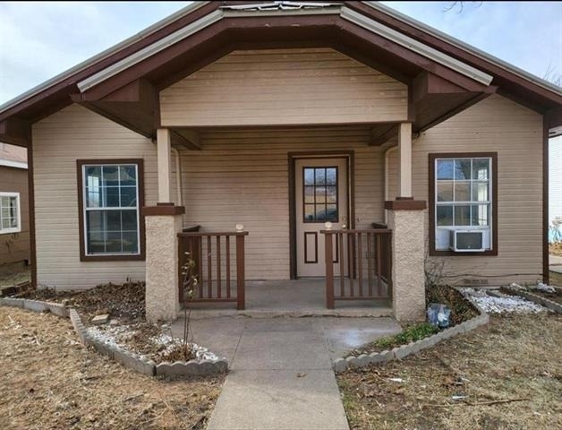 411 Cooke Street - Photo 1