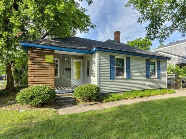 604 Iowa Street - Photo 1