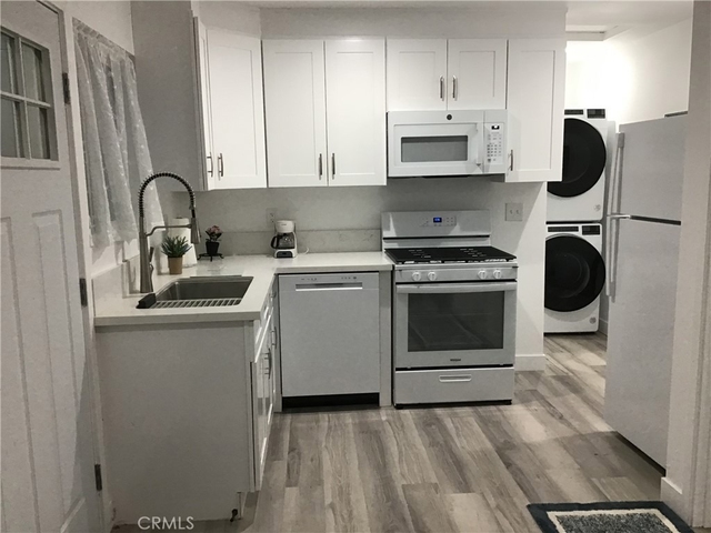 3414 Bayberry Drive - Photo 1