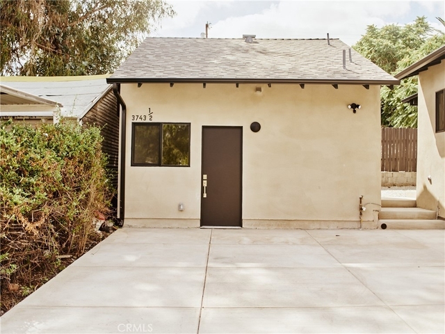 3743 Locke Avenue - Photo 1