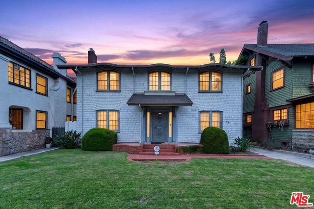 2215 W 21st Street - Photo 1