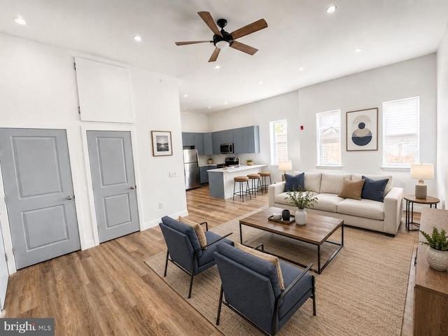 322 Vine Street - Photo 1