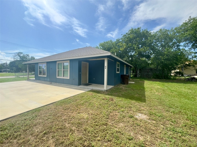 513 W China St - Photo 1